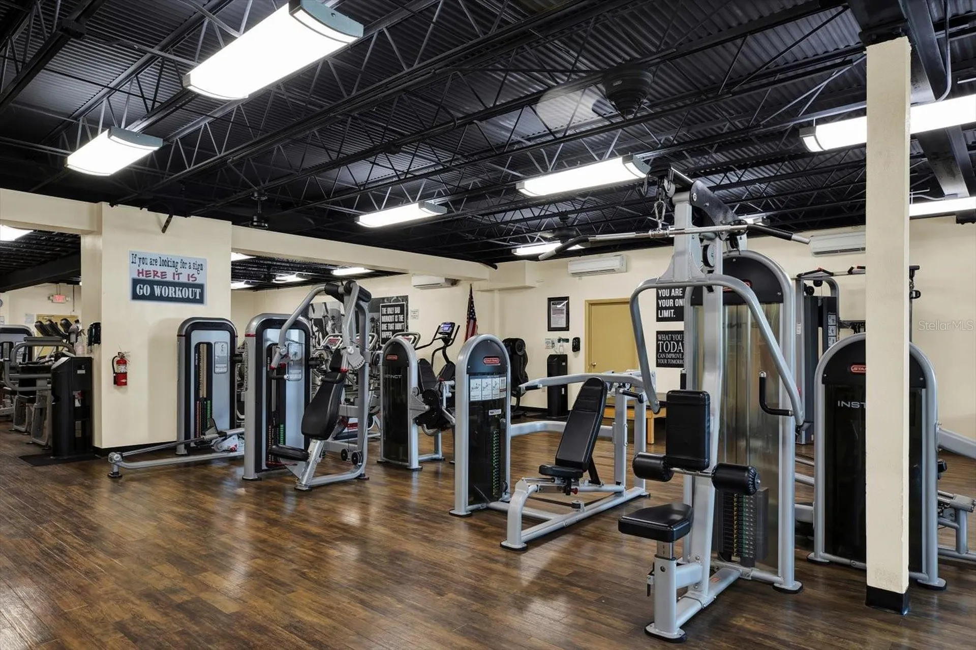 2458 Columbia Drive Clearwater FL 33763