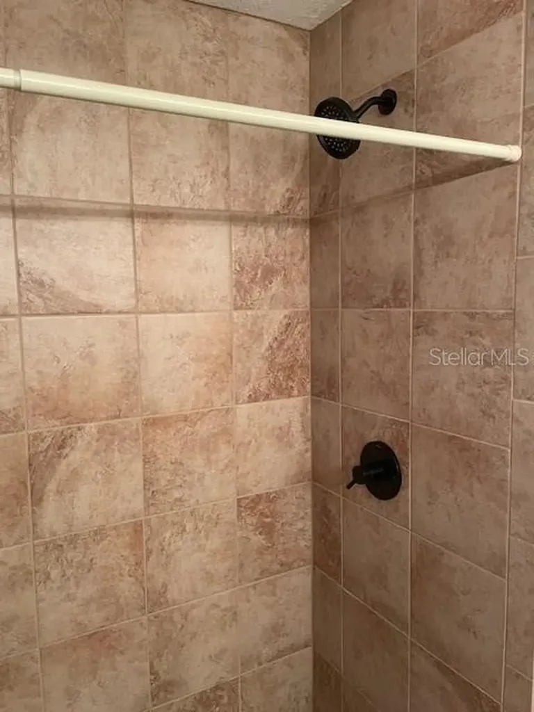 1231 SE 40th Court Ocala FL 34471