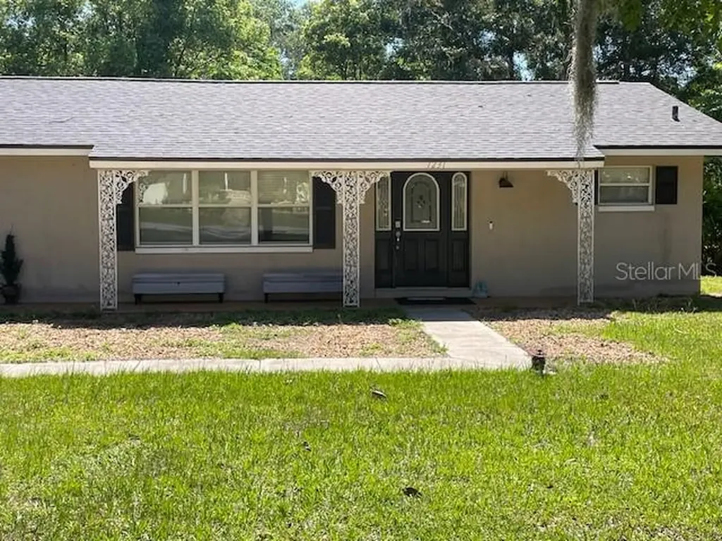 1231 SE 40th Court Ocala FL 34471
