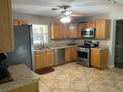 1231 SE 40th Court Ocala FL 34471