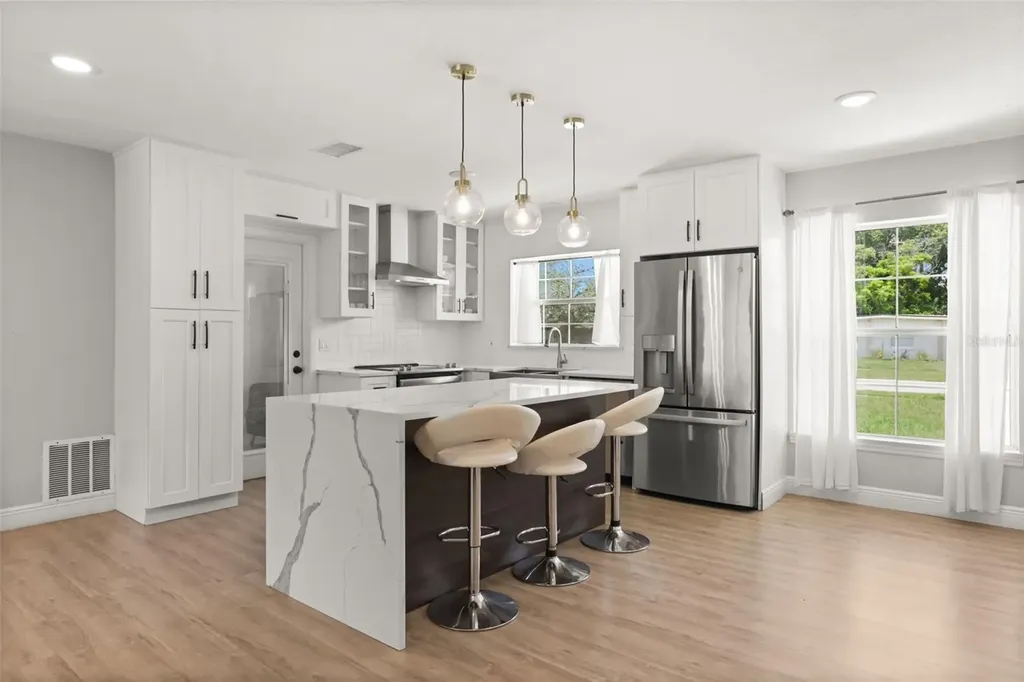 4515 Bradley Avenue Orlando FL 32839