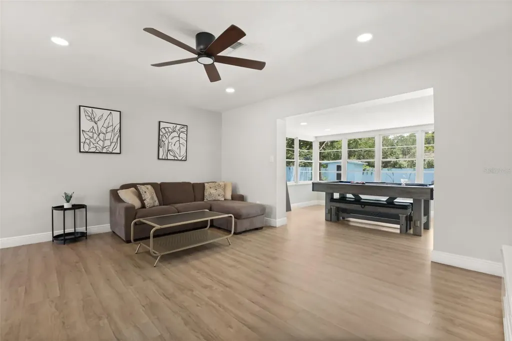 4515 Bradley Avenue Orlando FL 32839