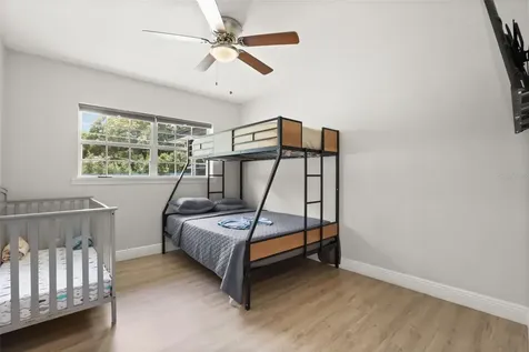 4515 Bradley Avenue Orlando FL 32839