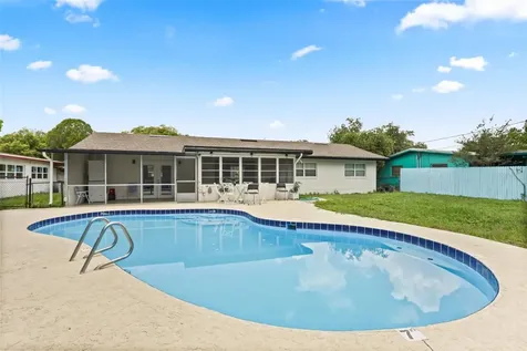 4515 Bradley Avenue Orlando FL 32839