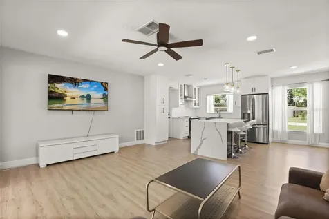 4515 Bradley Avenue Orlando FL 32839