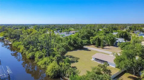 2538 Auburn Boulevard Port Charlotte FL 33948