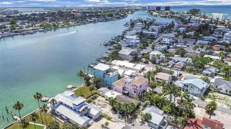 201 90th Avenue Treasure Island FL 33706