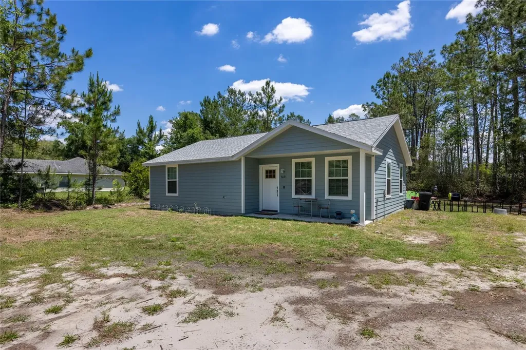 9025 SE County Road 221 Hampton FL 32044