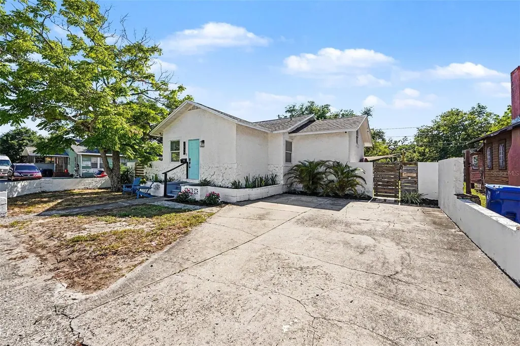 1655 Preston St S St Petersburg FL 33712