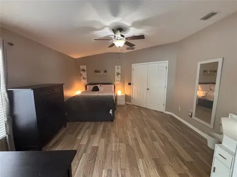 929 Lake Lindley Drive N Deland FL 32724