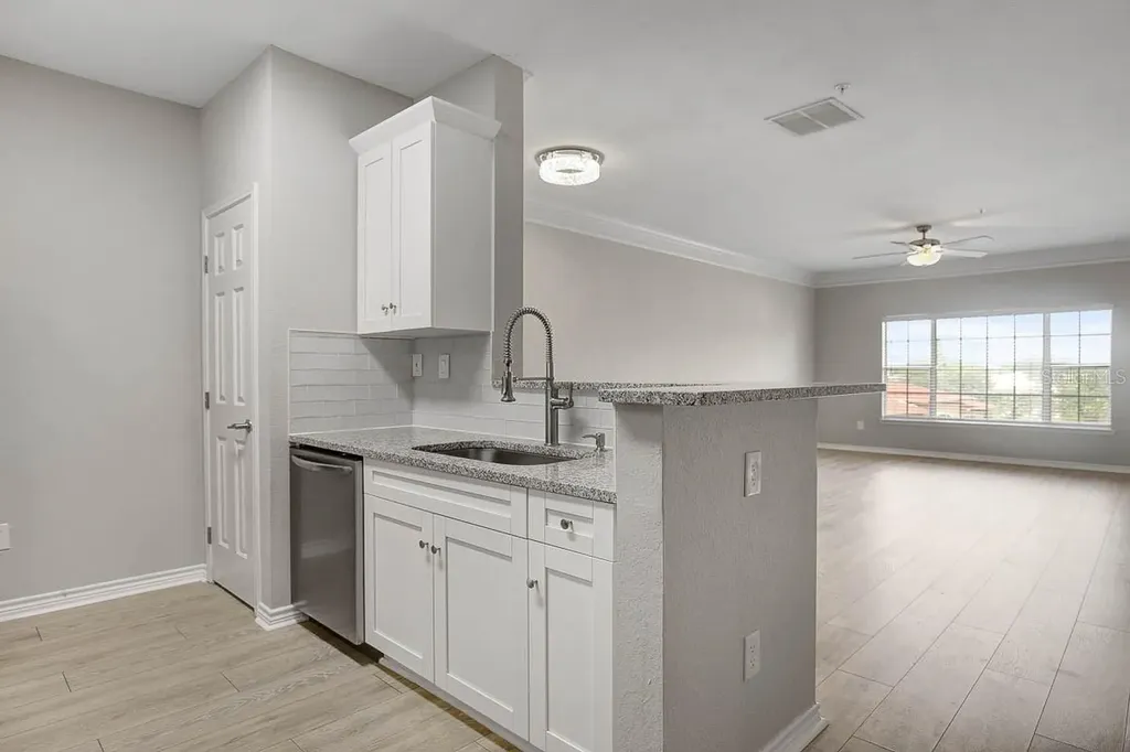 4311 Bayside Village Drive Tampa FL 33615