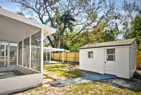 803 N Castle Court Tampa FL 33612