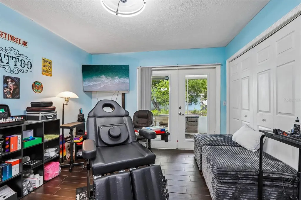 4001 Bainwood Court Tampa FL 33614