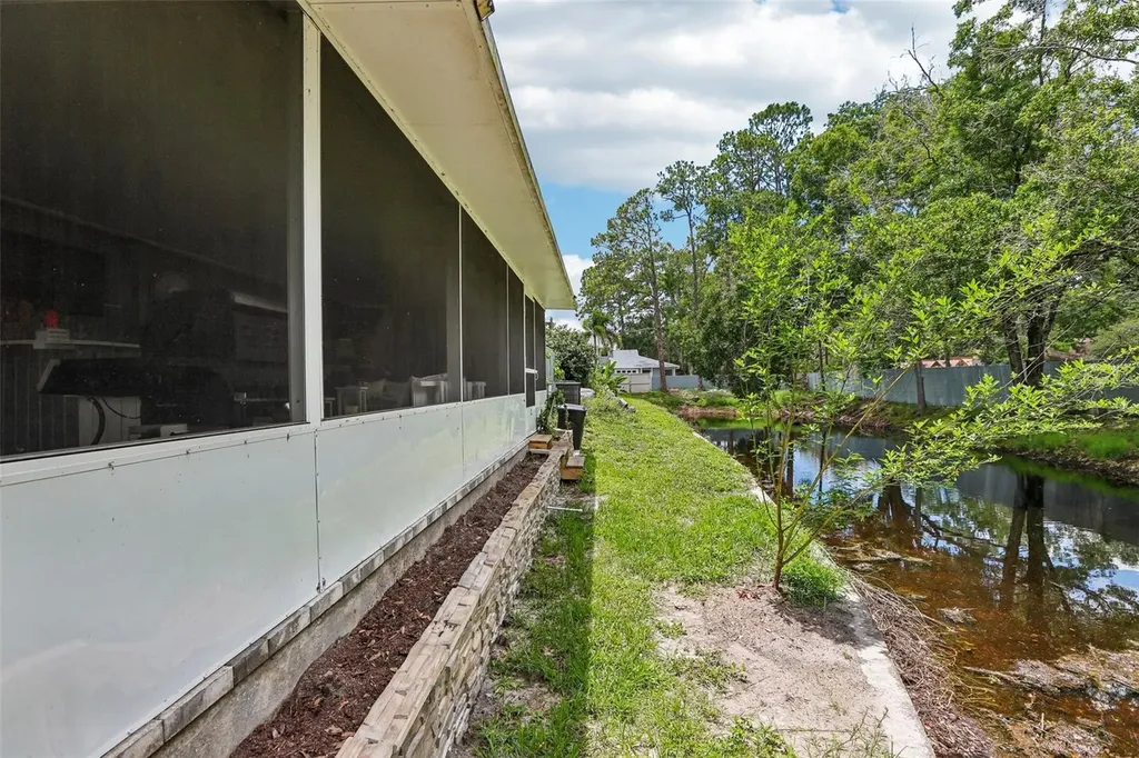 4001 Bainwood Court Tampa FL 33614