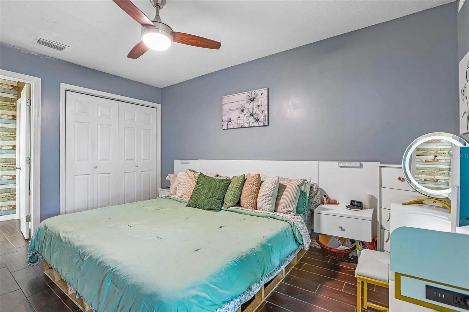 4001 Bainwood Court Tampa FL 33614