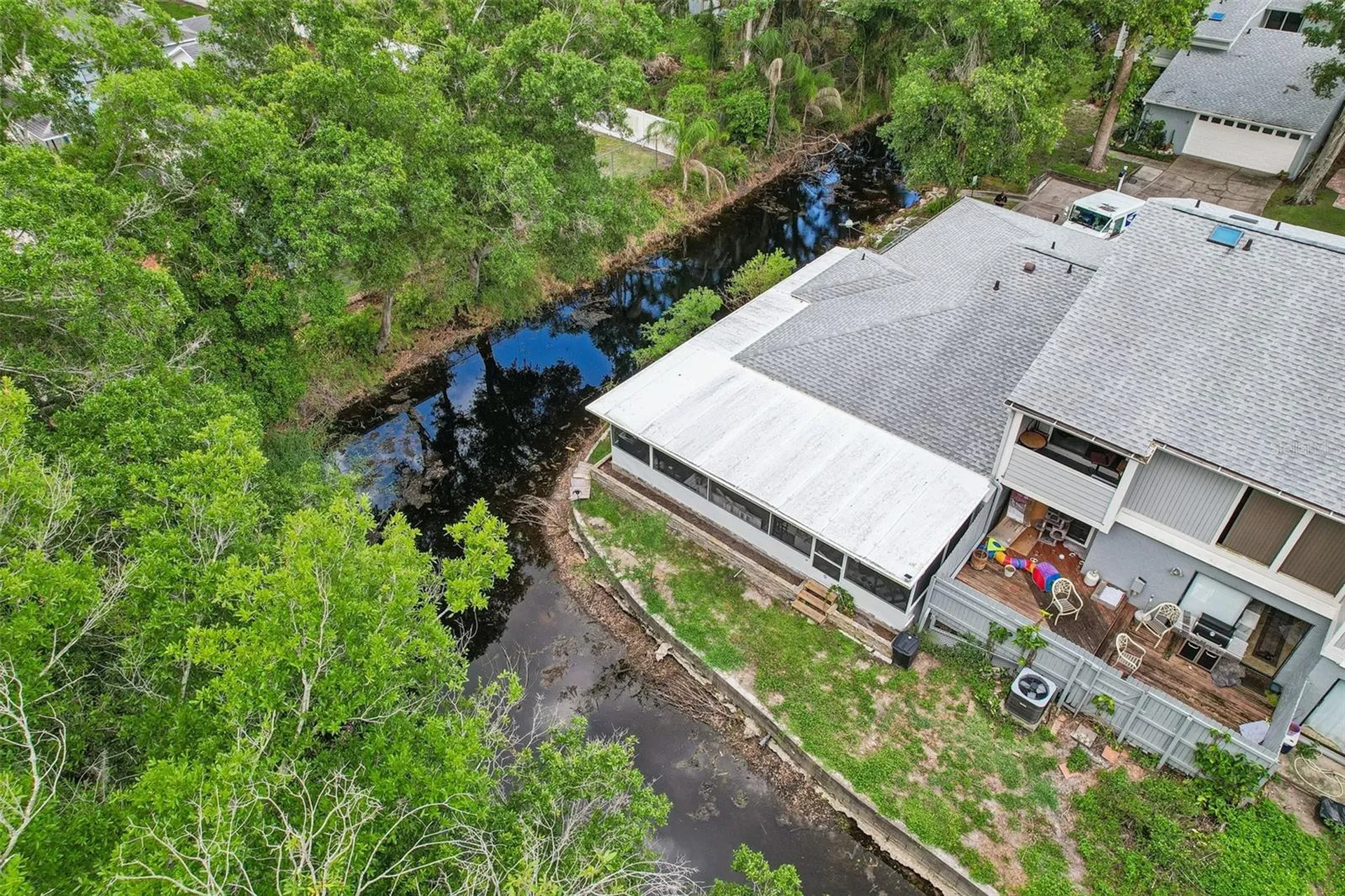 4001 Bainwood Court Tampa FL 33614
