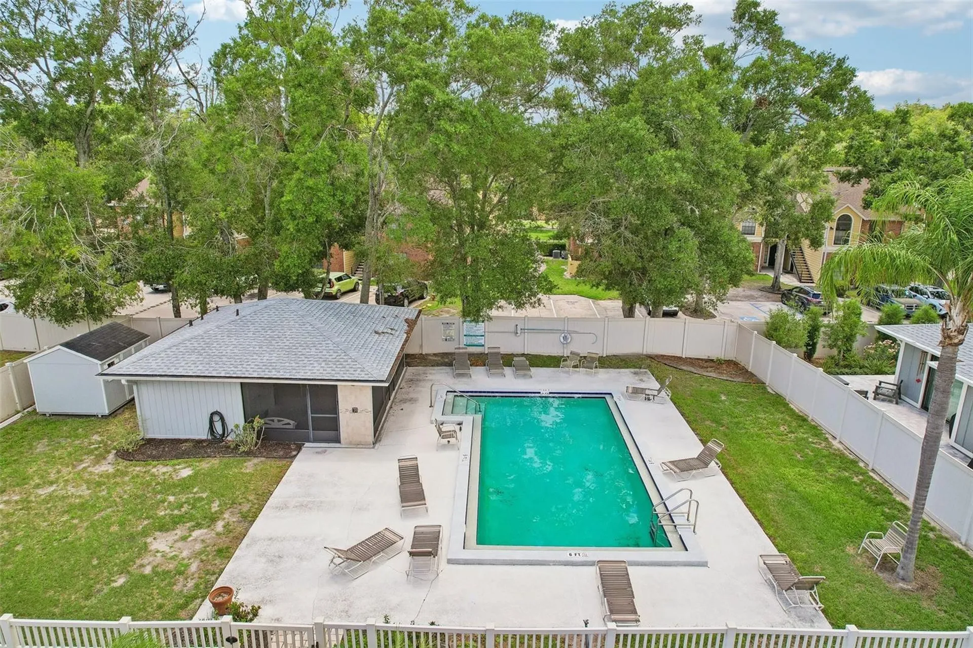 4001 Bainwood Court Tampa FL 33614