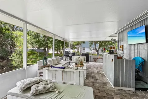 4001 Bainwood Court Tampa FL 33614