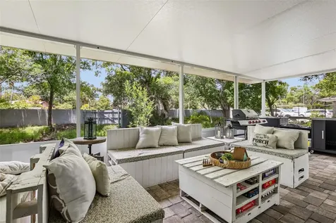 4001 Bainwood Court Tampa FL 33614