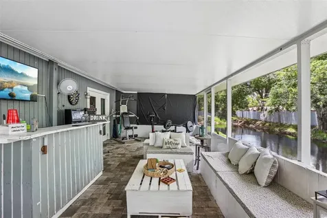 4001 Bainwood Court Tampa FL 33614