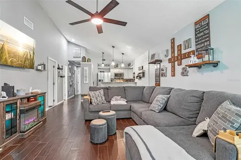 4001 Bainwood Court Tampa FL 33614