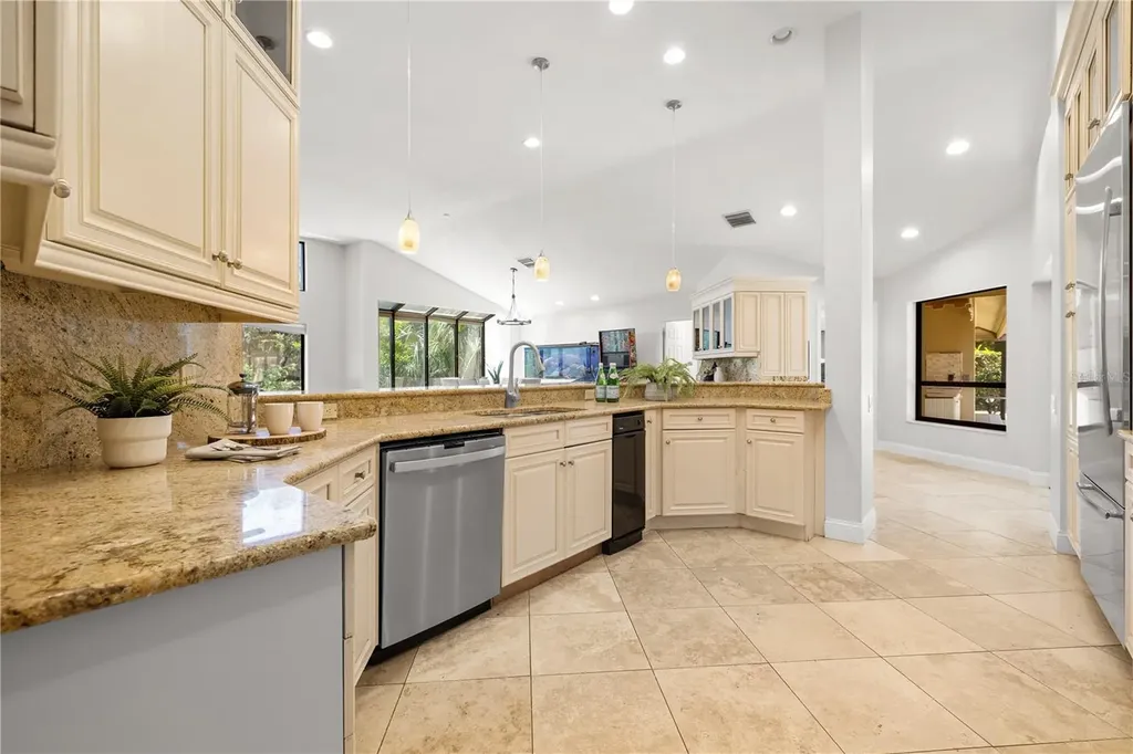 1611 Hampton Lane Safety Harbor FL 34695
