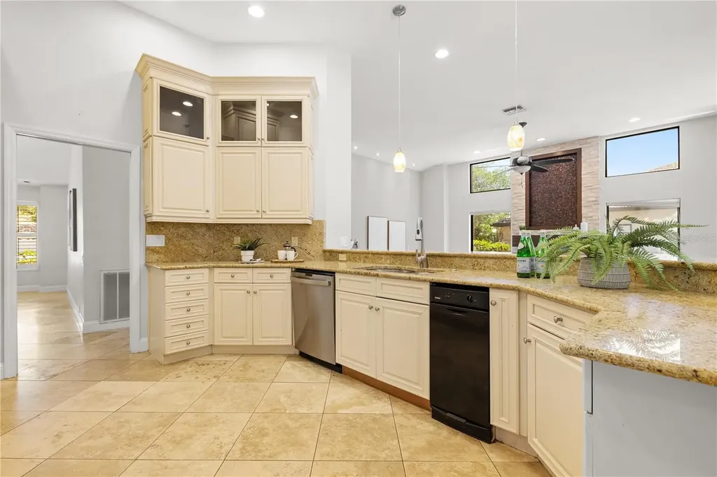 1611 Hampton Lane Safety Harbor FL 34695
