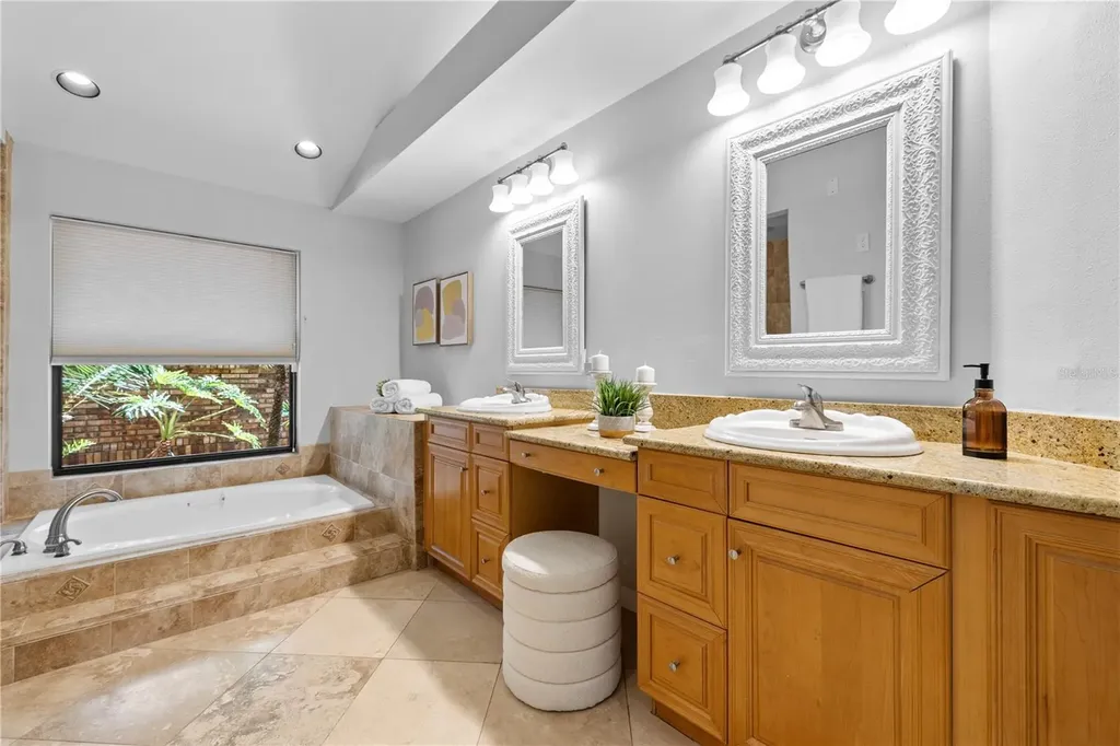 1611 Hampton Lane Safety Harbor FL 34695