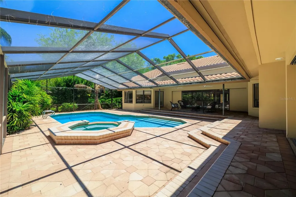 1611 Hampton Lane Safety Harbor FL 34695