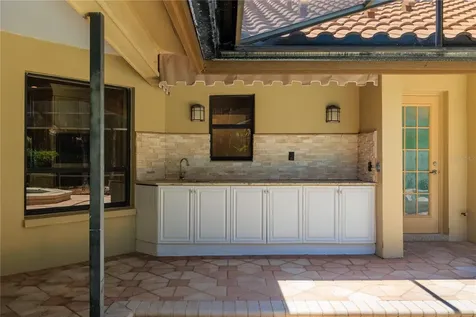 1611 Hampton Lane Safety Harbor FL 34695