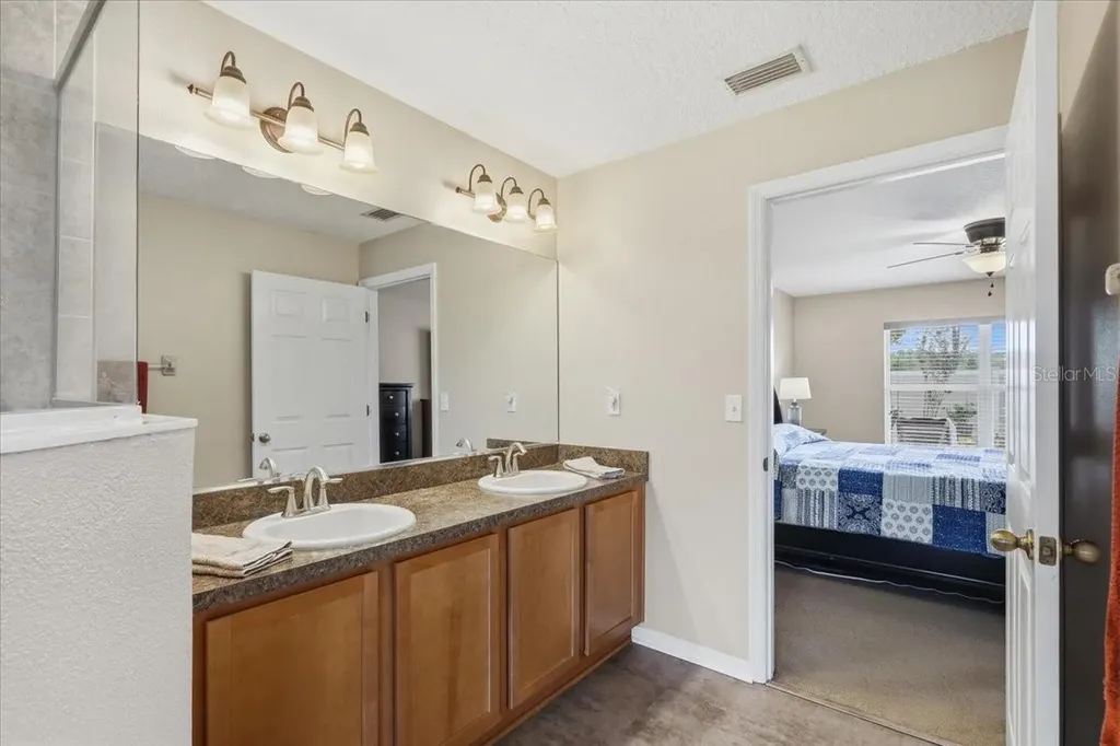 5 Zorlou Court Palm Coast FL 32164
