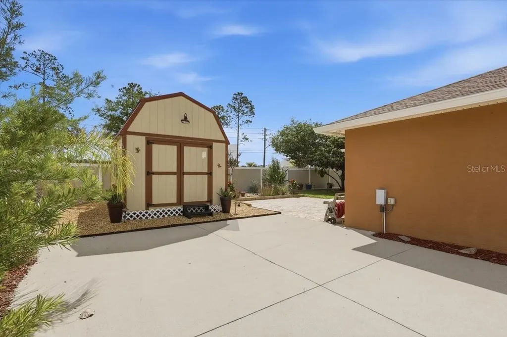 5 Zorlou Court Palm Coast FL 32164