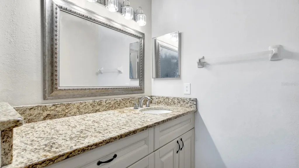12 Pine Island Circle Kissimmee FL 34743
