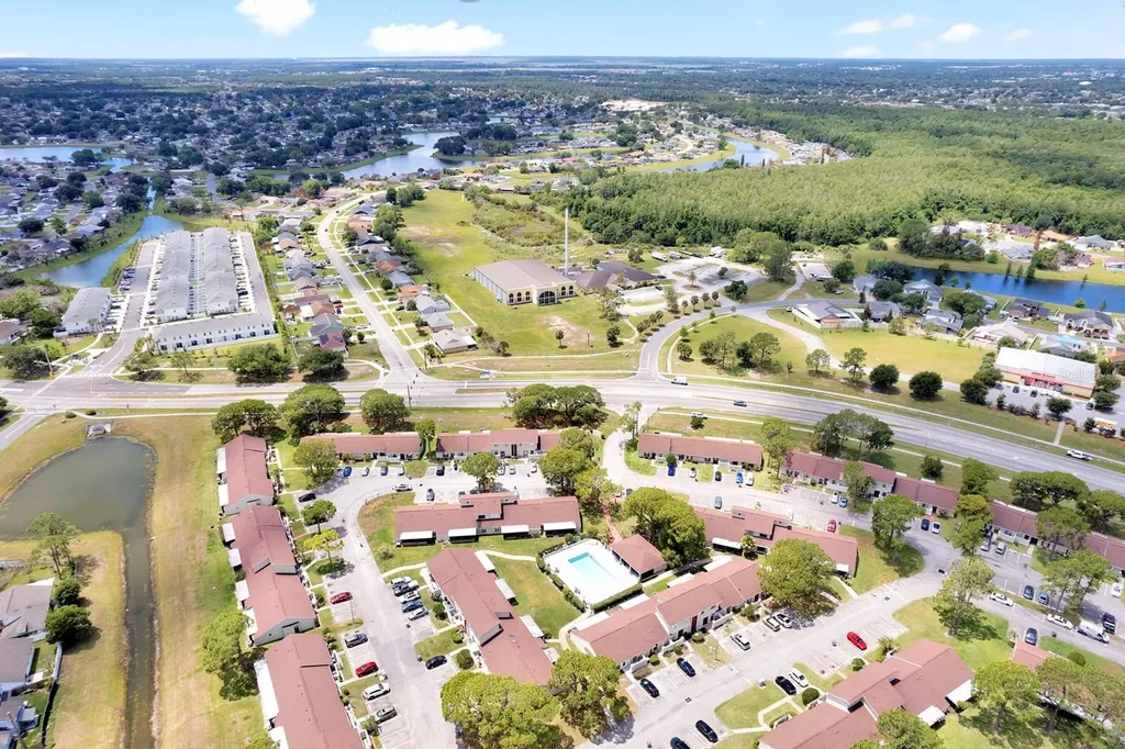 12 Pine Island Circle Kissimmee FL 34743