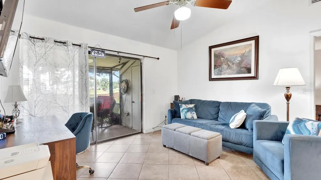 12 Pine Island Circle Kissimmee FL 34743