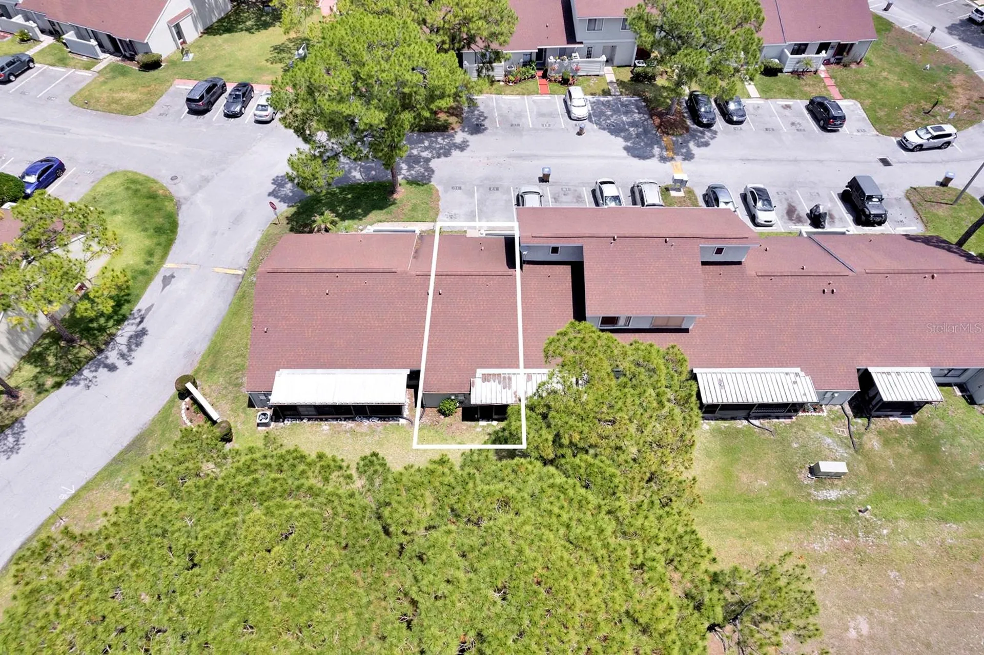 12 Pine Island Circle Kissimmee FL 34743