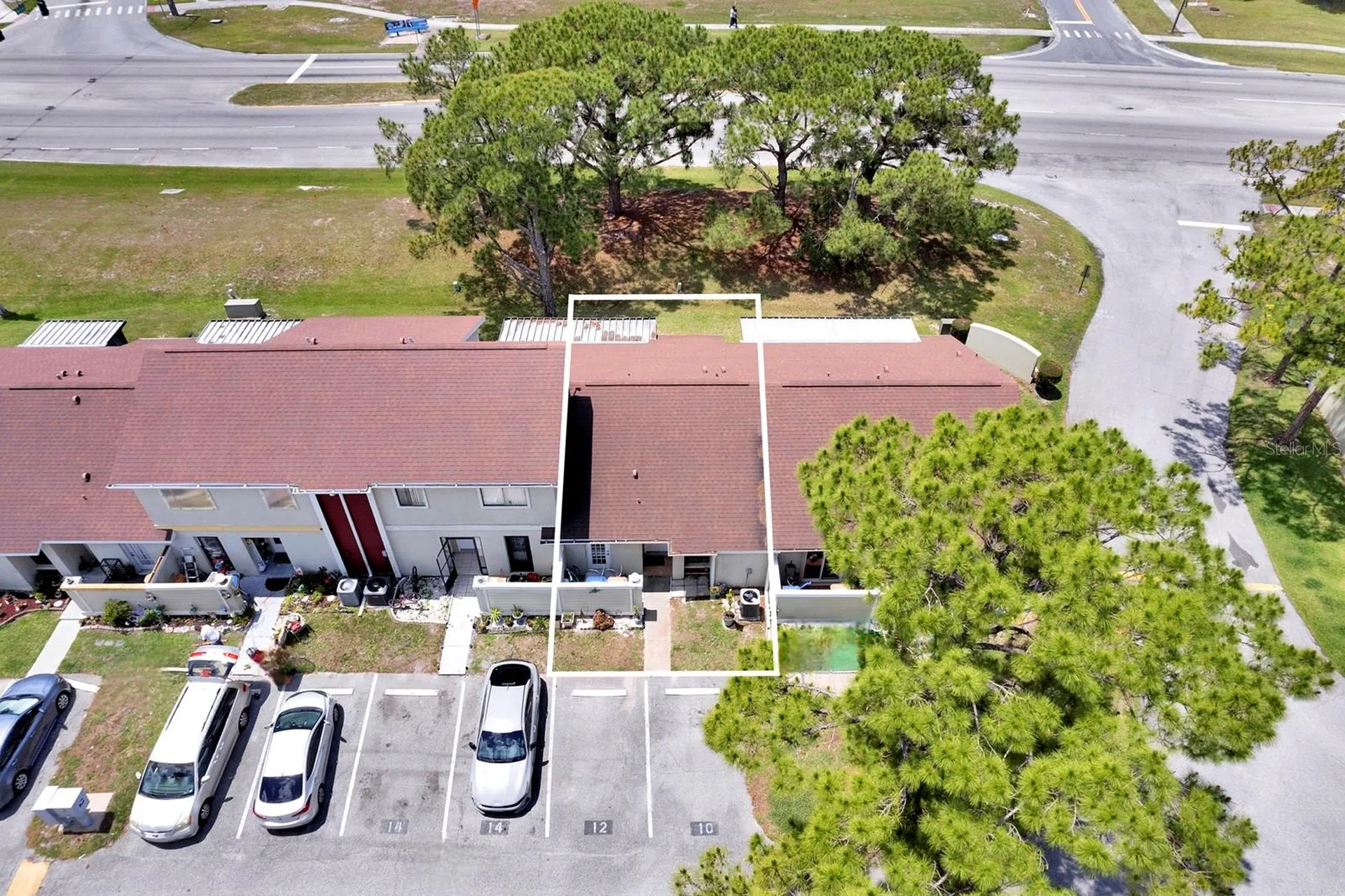 12 Pine Island Circle Kissimmee FL 34743