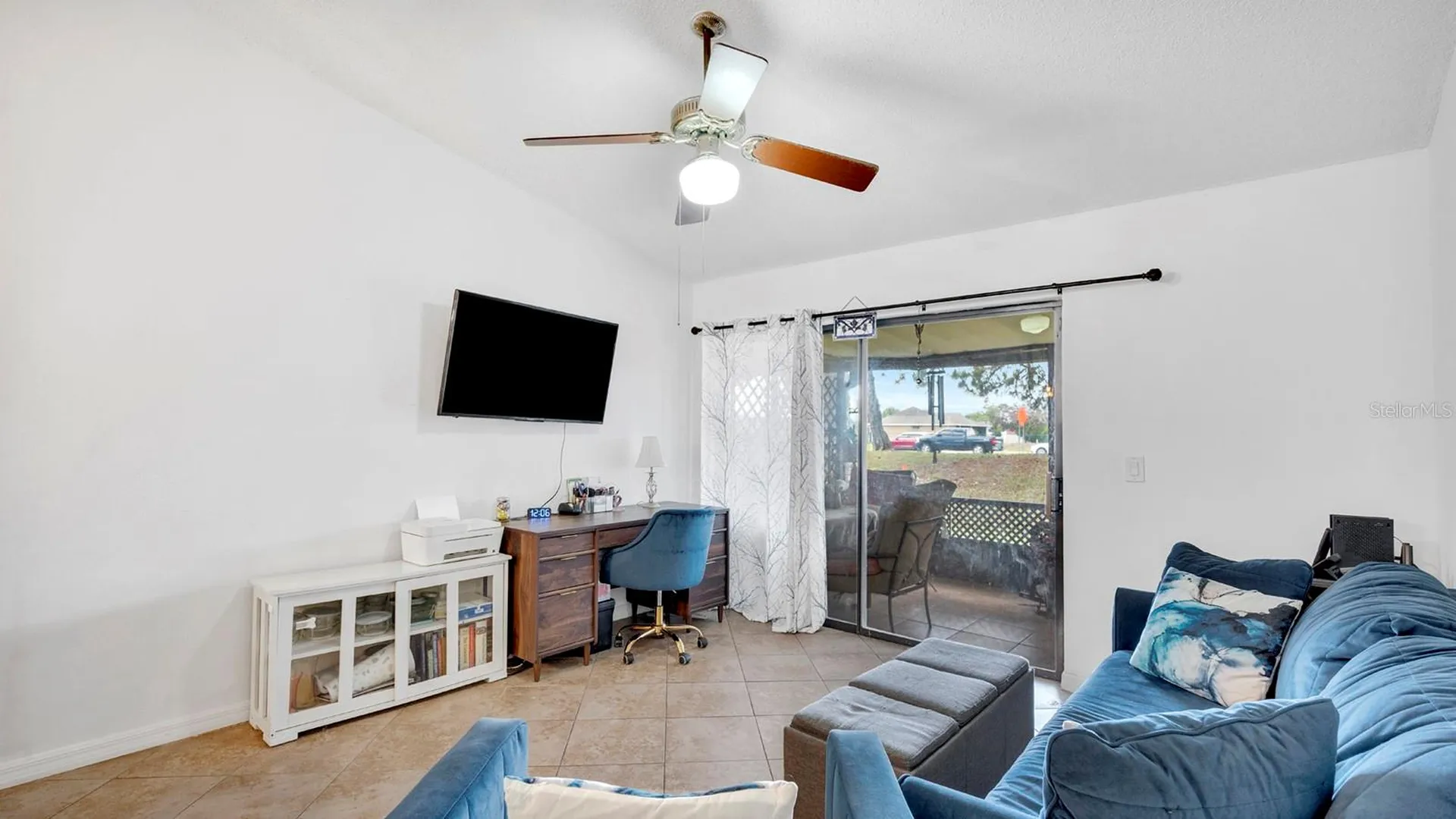 12 Pine Island Circle Kissimmee FL 34743