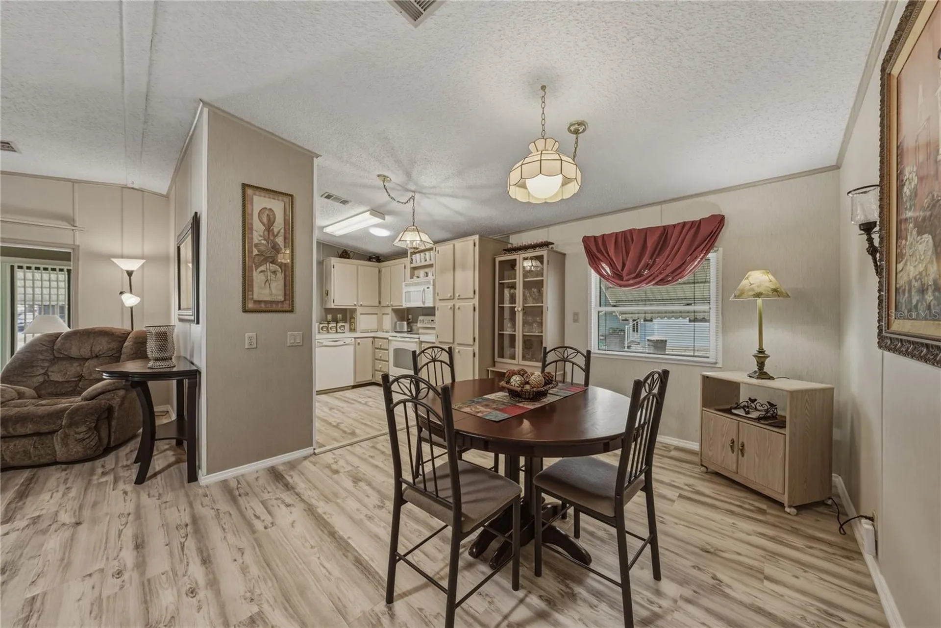 35921 Tanda Circle Zephyrhills FL 33541