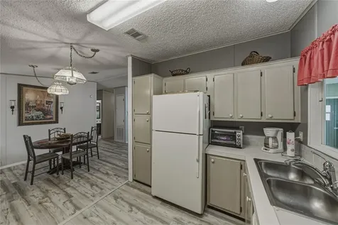 35921 Tanda Circle Zephyrhills FL 33541