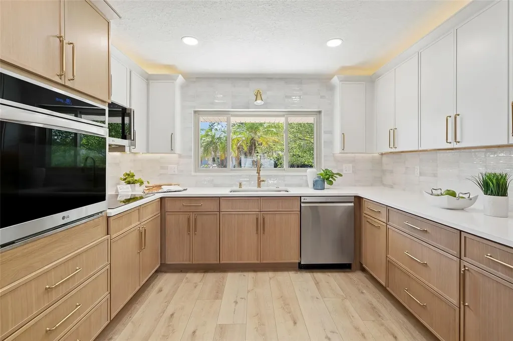 1100 Canterbury Road Clearwater FL 33764