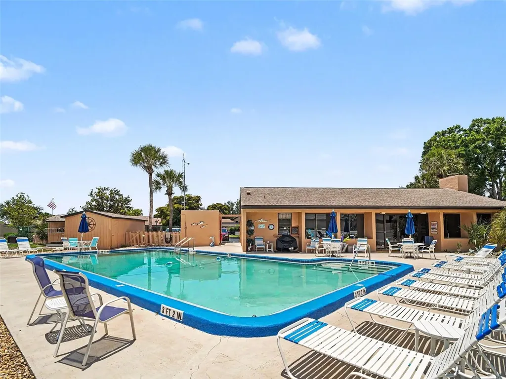 2808 60th Avenue W Bradenton FL 34207