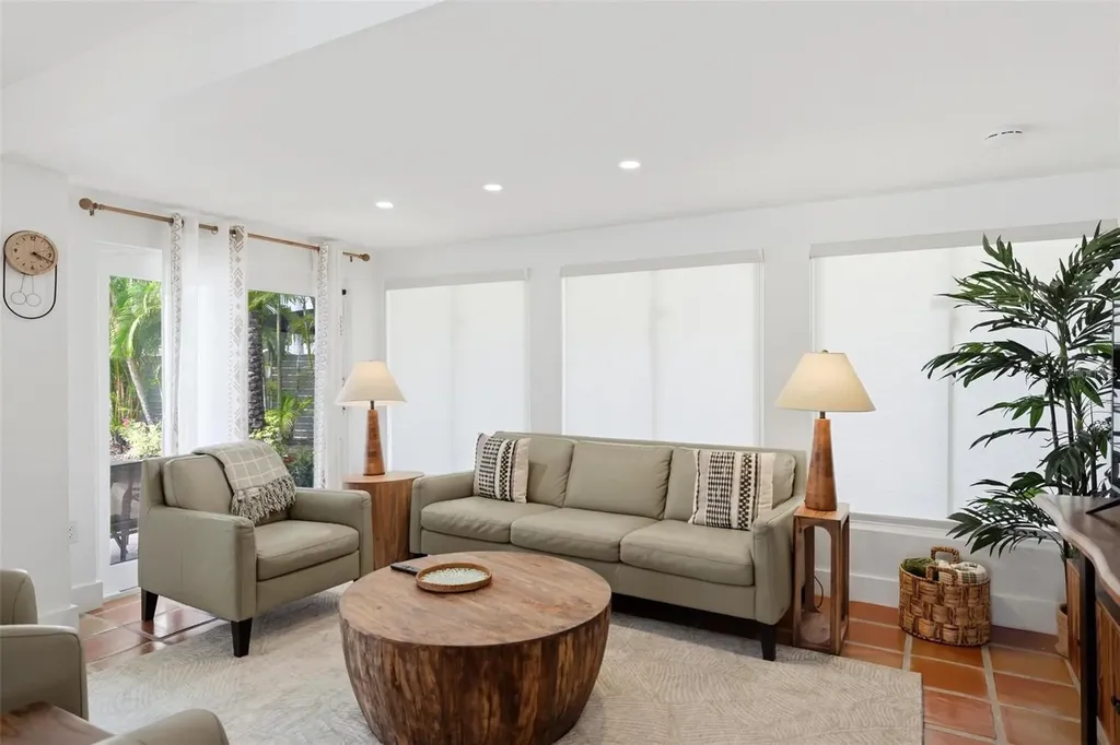 409 N Washington Drive Sarasota FL 34236