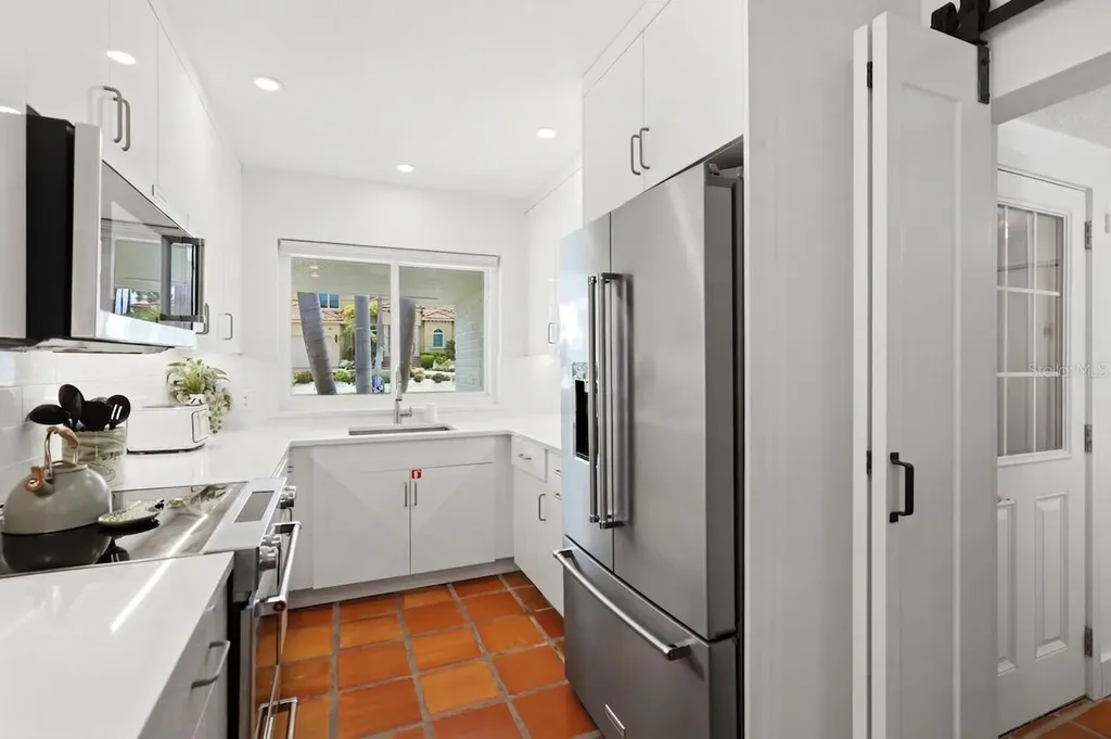 409 N Washington Drive Sarasota FL 34236