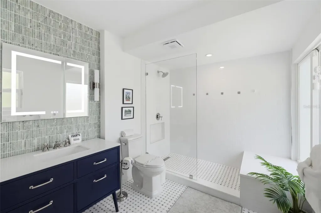 409 N Washington Drive Sarasota FL 34236