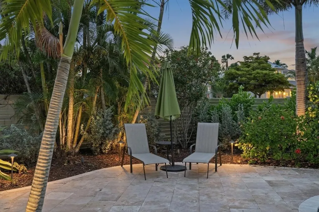 409 N Washington Drive Sarasota FL 34236
