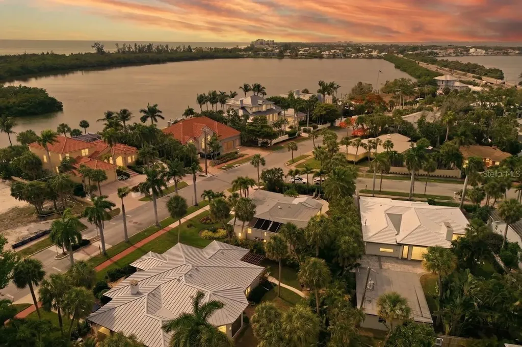 409 N Washington Drive Sarasota FL 34236