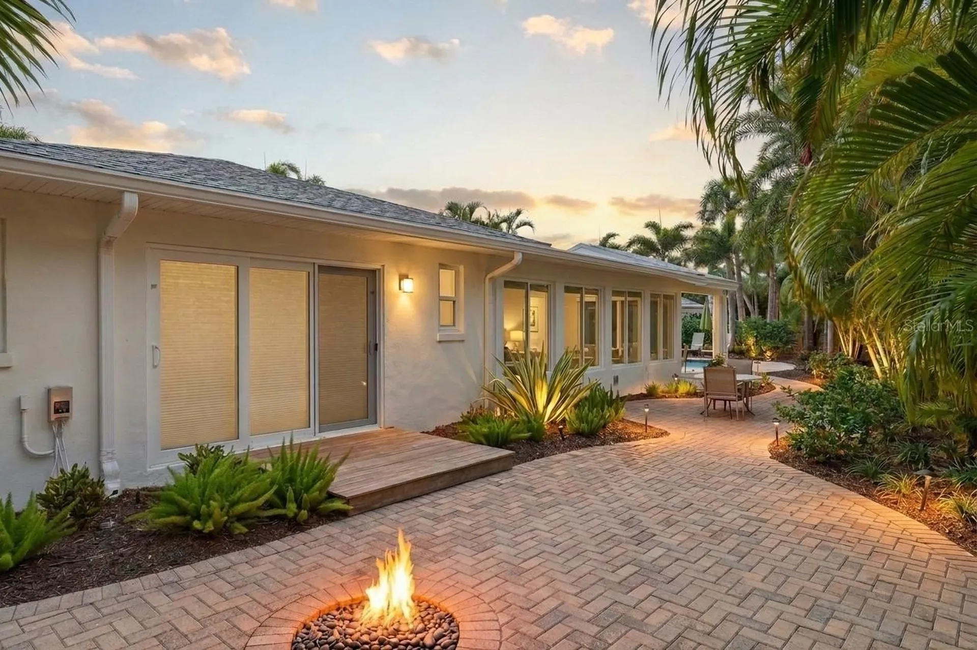 409 N Washington Drive Sarasota FL 34236