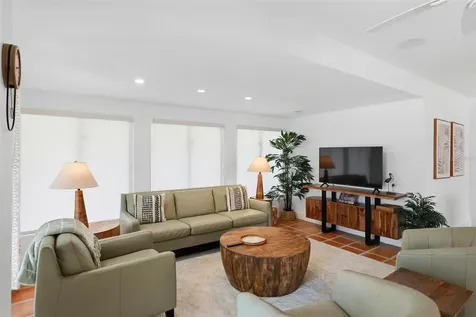 409 N Washington Drive Sarasota FL 34236