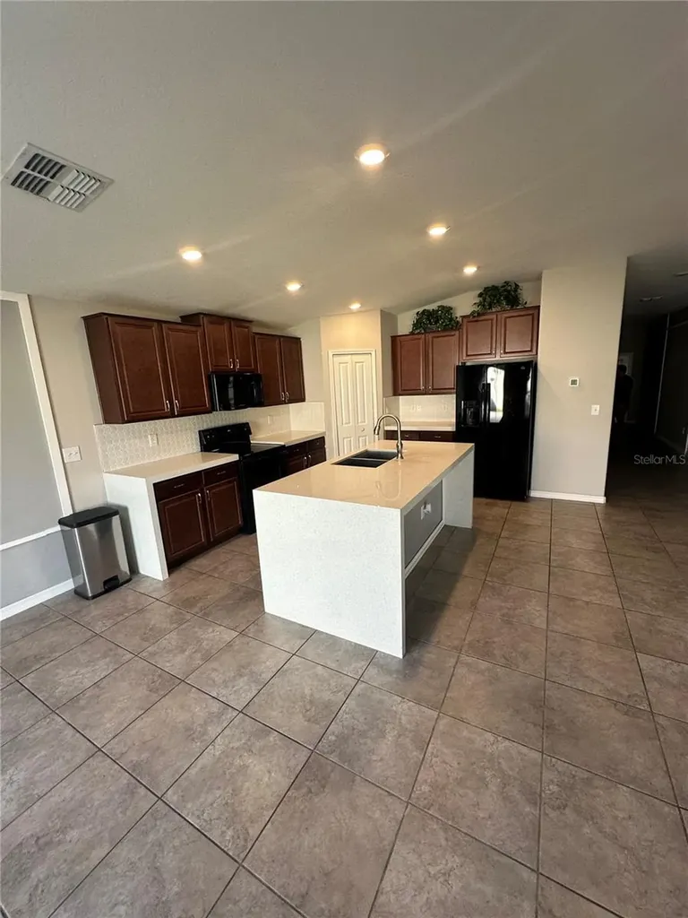 903 Zone Tailed Hawk Place Ruskin FL 33570